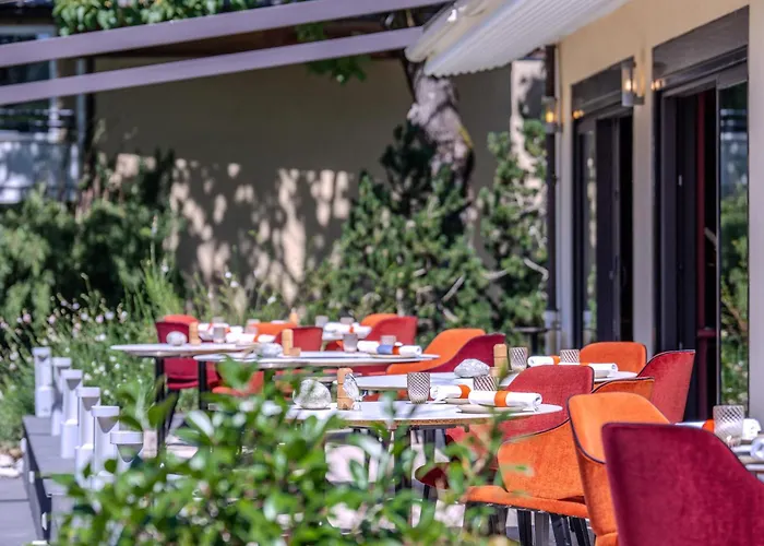 Restaurant Baud 4* 伯尼索米诺格
